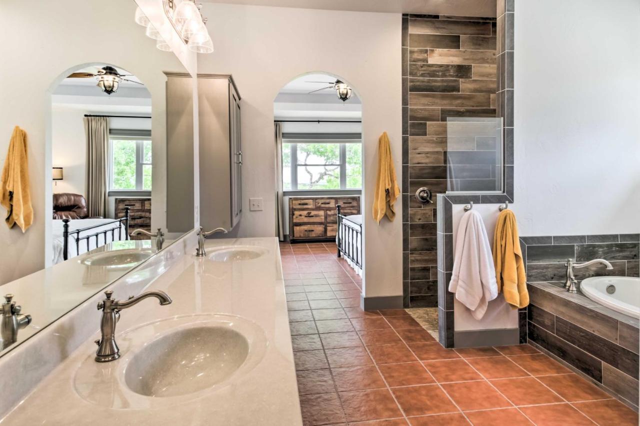 Ladera Wimberley Estate On 13 Acres With Hot Tub Villa Luaran gambar